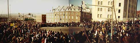 en heksesirkel blant demonstranter i Quebec